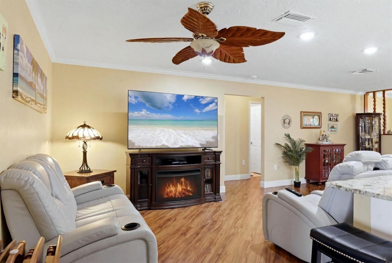 918 Ell Way, Sarasota, FL 34243 Photo