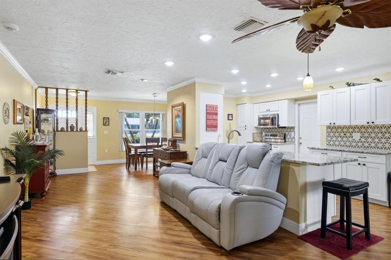 918 Ell Way, Sarasota, FL 34243 Photo