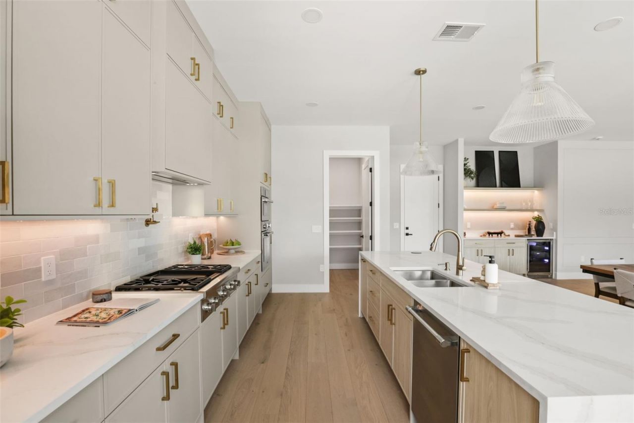 1326 W New Hampshire Street, Orlando, FL 32804 Photo