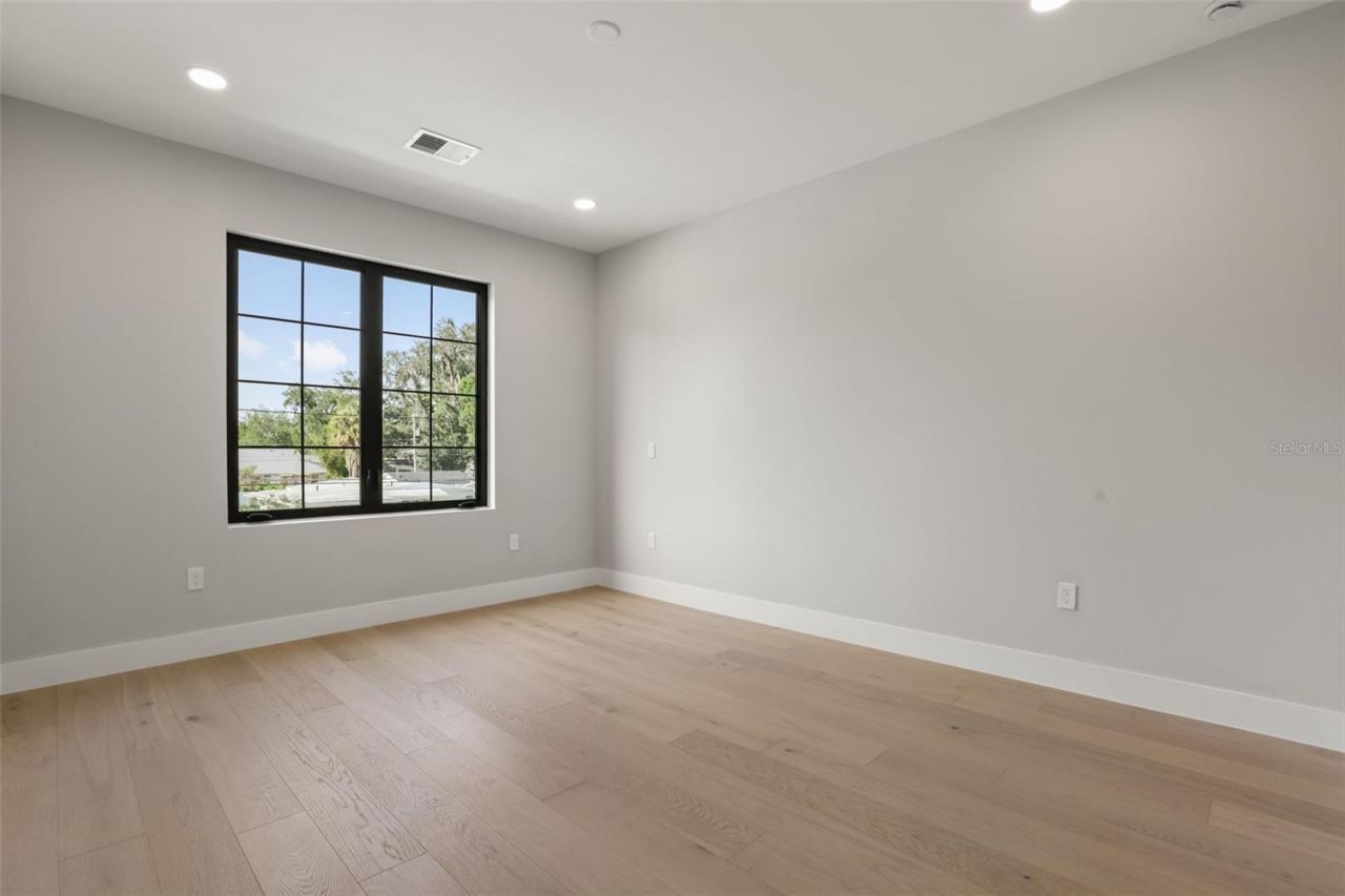 1326 W New Hampshire Street, Orlando, FL 32804 Photo