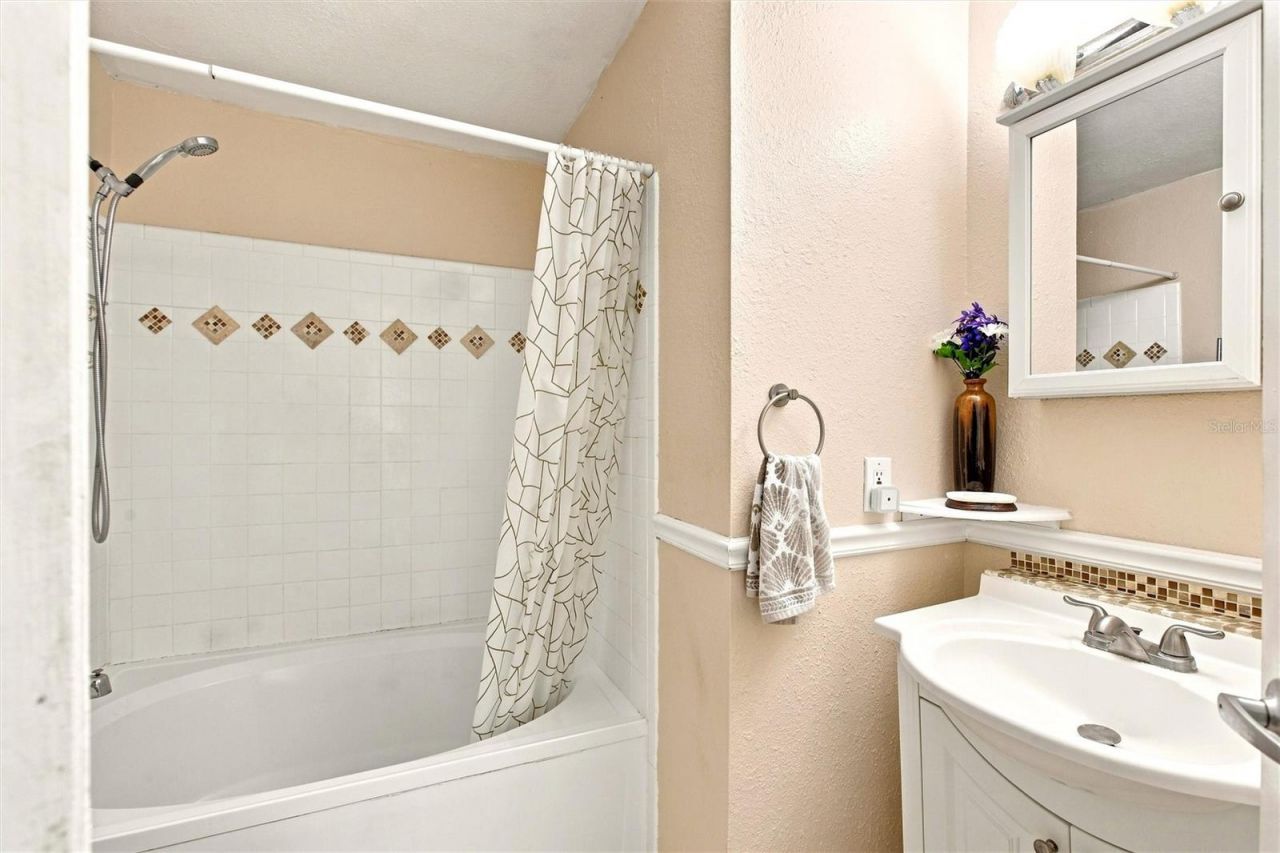 115 112th Avenue Ne, Unit 307, Saint Petersburg, FL 33716 Photo