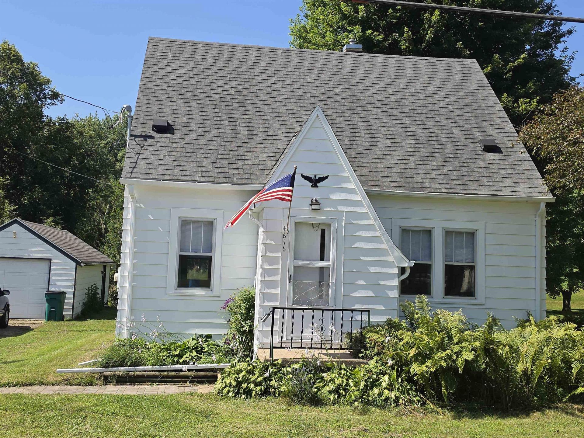 4616 Lafayette Road, Evansdale, IA 50707 Main Photo