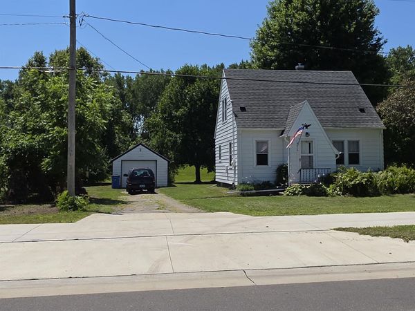 4616 Lafayette Road, Evansdale, IA 50707