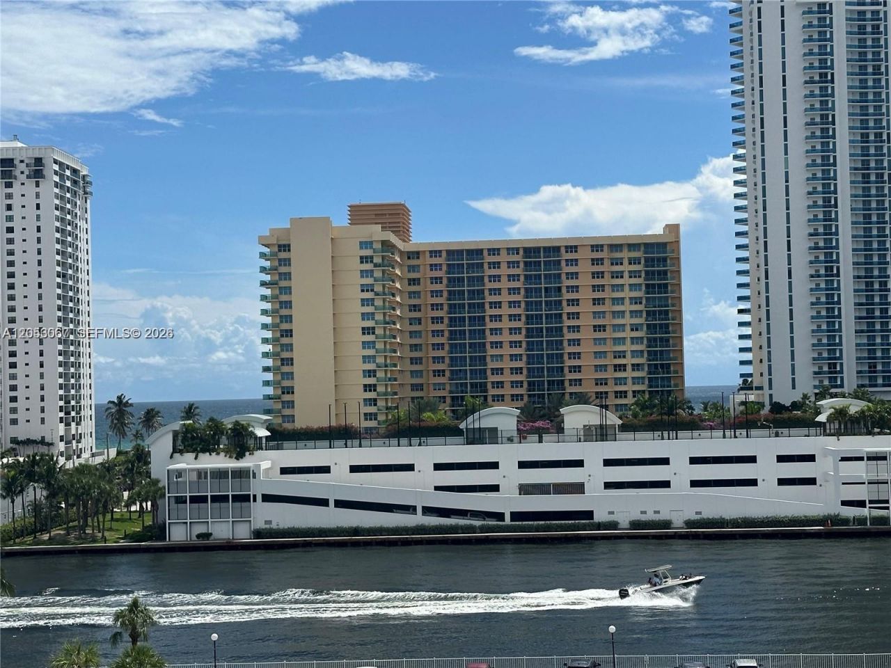 1000 Parkview Dr , Unit 710, Hallandale Beach, FL 33009 Photo