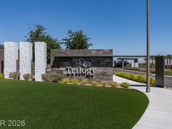 10184 Chrysolite , Las Vegas, NV 89143
