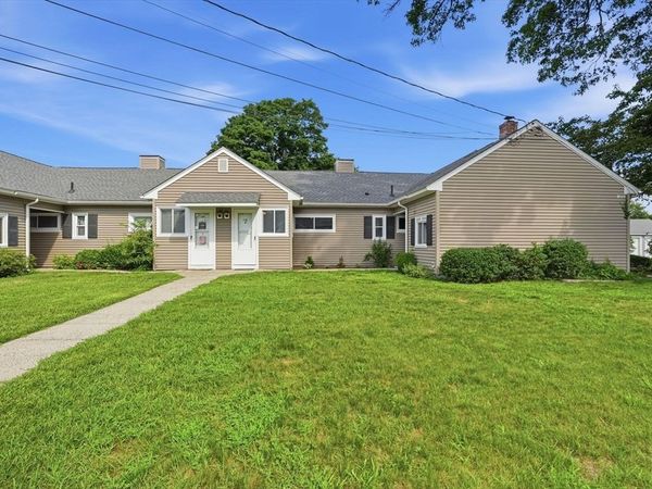 116 Applewood Dr, Unit 116, Chicopee, MA 01022
