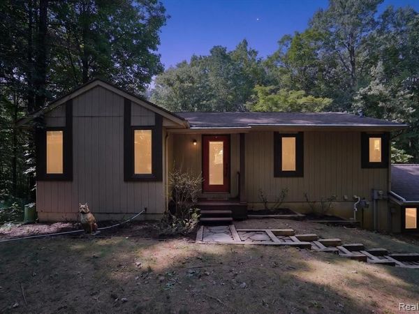 5361 Clark Road, Bath Twp, MI 48808