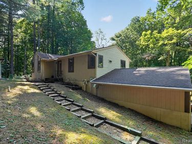 5361 Clark Road, Bath Twp, MI 48808