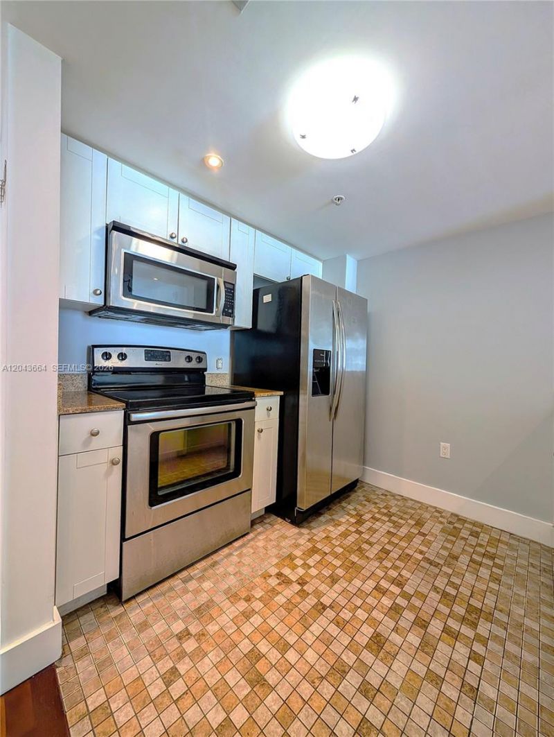 60 NW 37th Ave , Unit 605, Miami, FL 33125 Photo