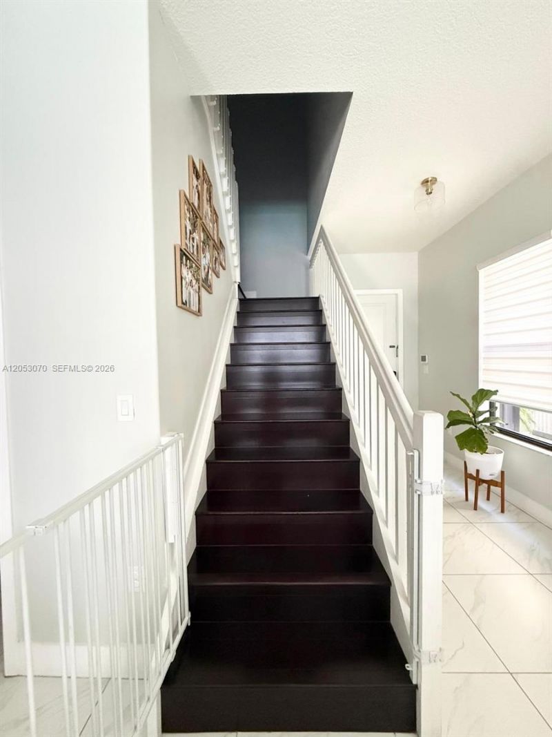 3258 W 99th Pl , Hialeah, FL 33018 Photo