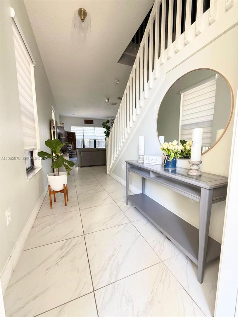 3258 W 99th Pl , Hialeah, FL 33018 Photo