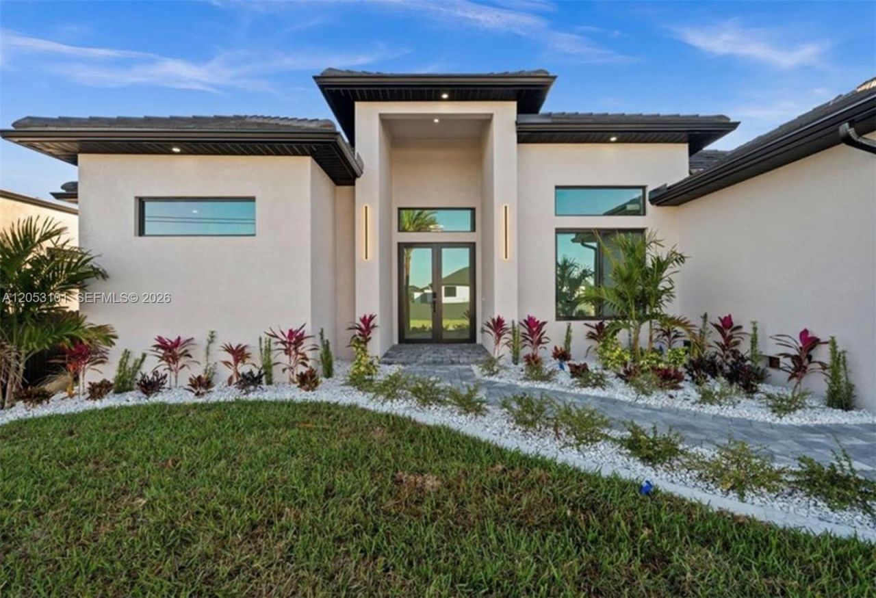 109 SW 37th Pl, Cape Coral, FL 33991 Photo