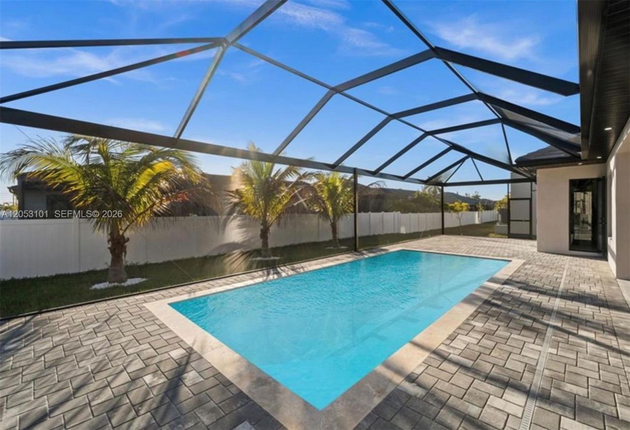 109 SW 37th Pl, Cape Coral, FL 33991 Photo
