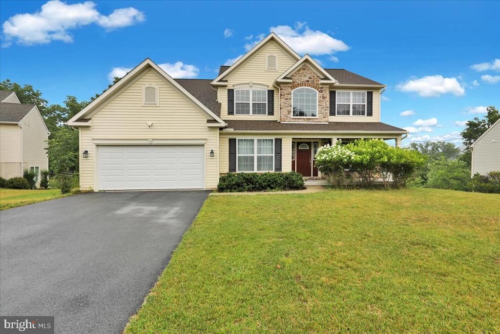 181 Scotland Drive, Reading, PA 19606 Main Photo