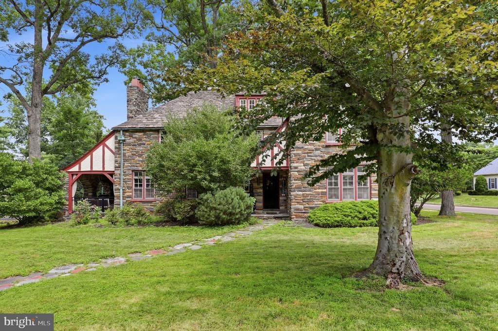 237 ELM DRIVE , LANSDALE, PA 19446