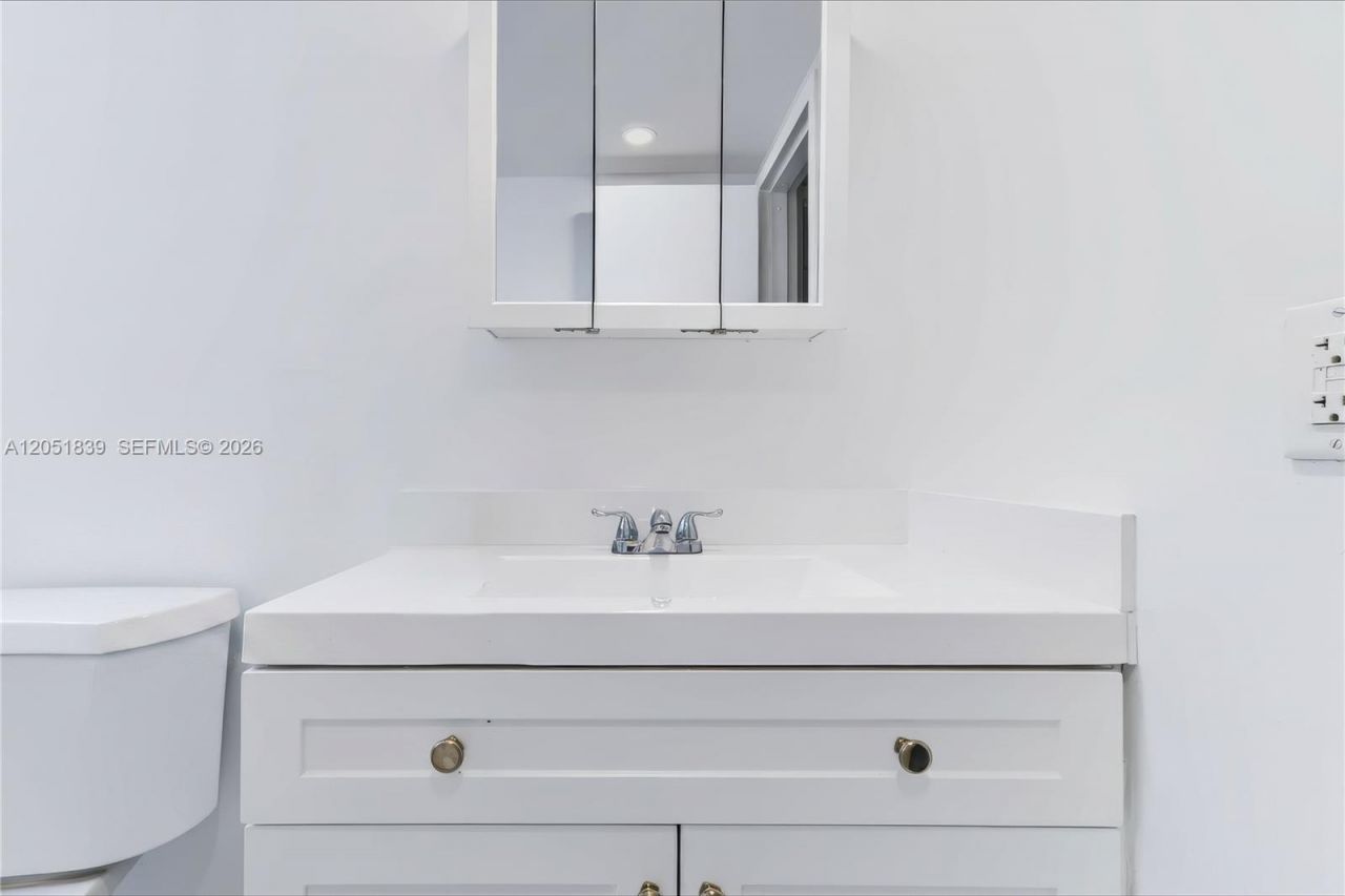 Please Call For Address, Unit D108, Plantation, FL 33324 Photo