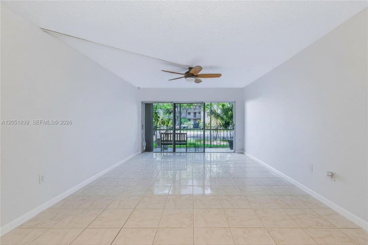 Please Call For Address, Unit D108, Plantation, FL 33324 Photo