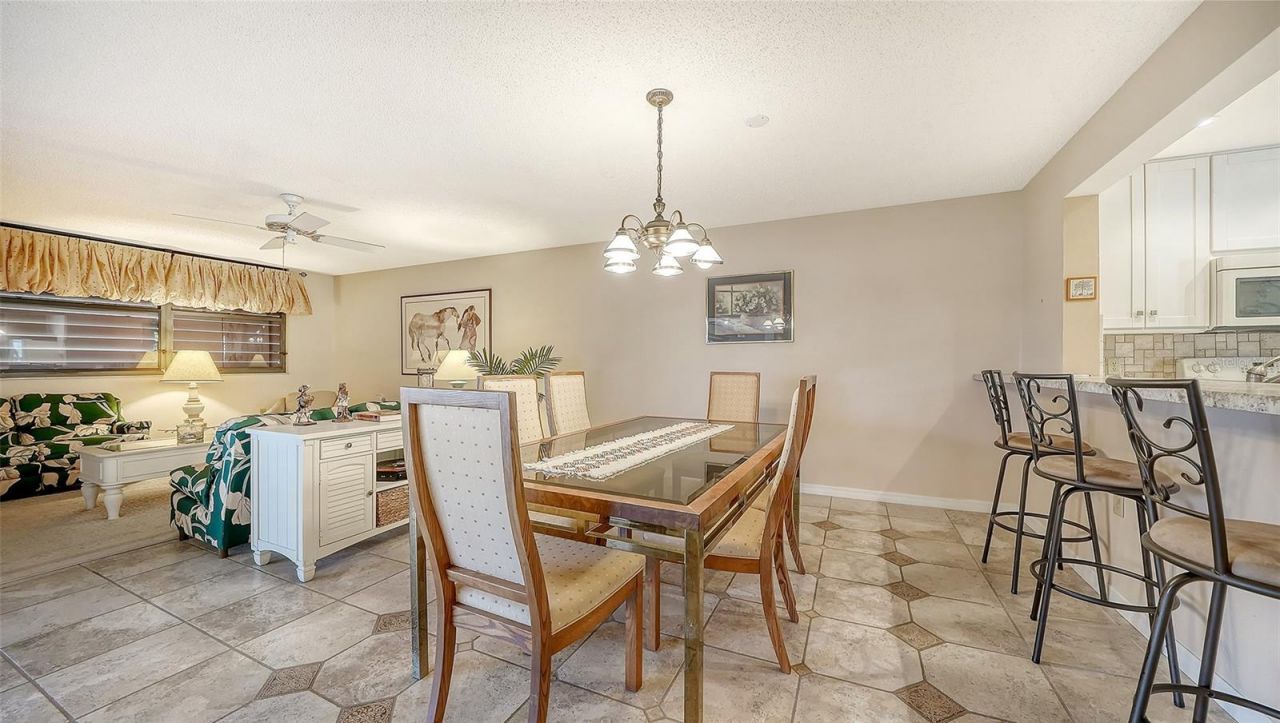 301 Timberlake Drive, Bradenton, FL 34210 Photo