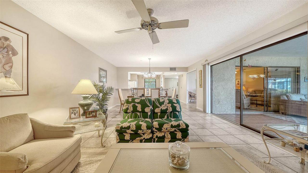301 Timberlake Drive, Bradenton, FL 34210 Photo