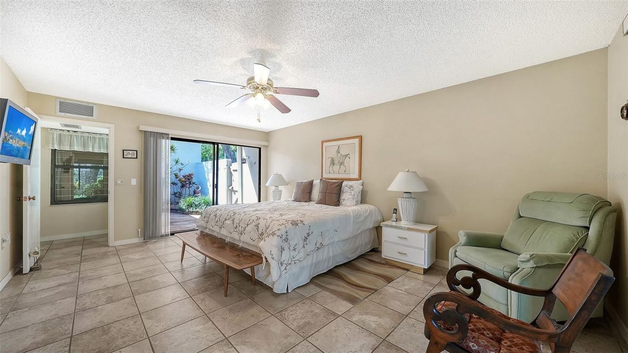 301 Timberlake Drive, Bradenton, FL 34210 Photo