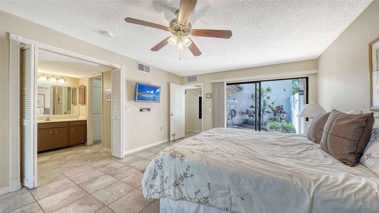 301 Timberlake Drive, Bradenton, FL 34210 Photo