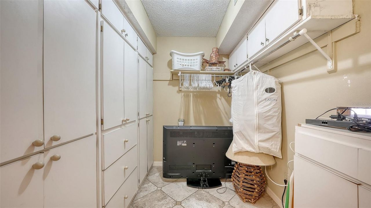 301 Timberlake Drive, Bradenton, FL 34210 Photo