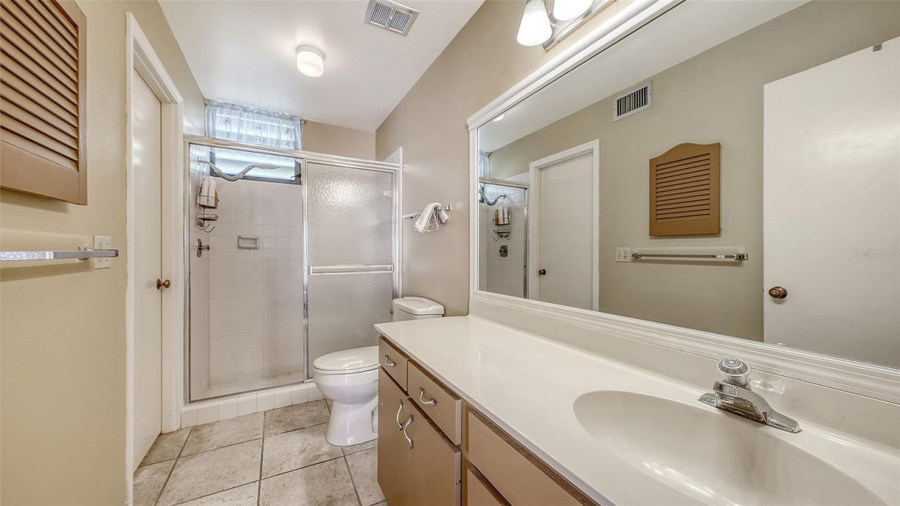301 Timberlake Drive, Bradenton, FL 34210 Photo