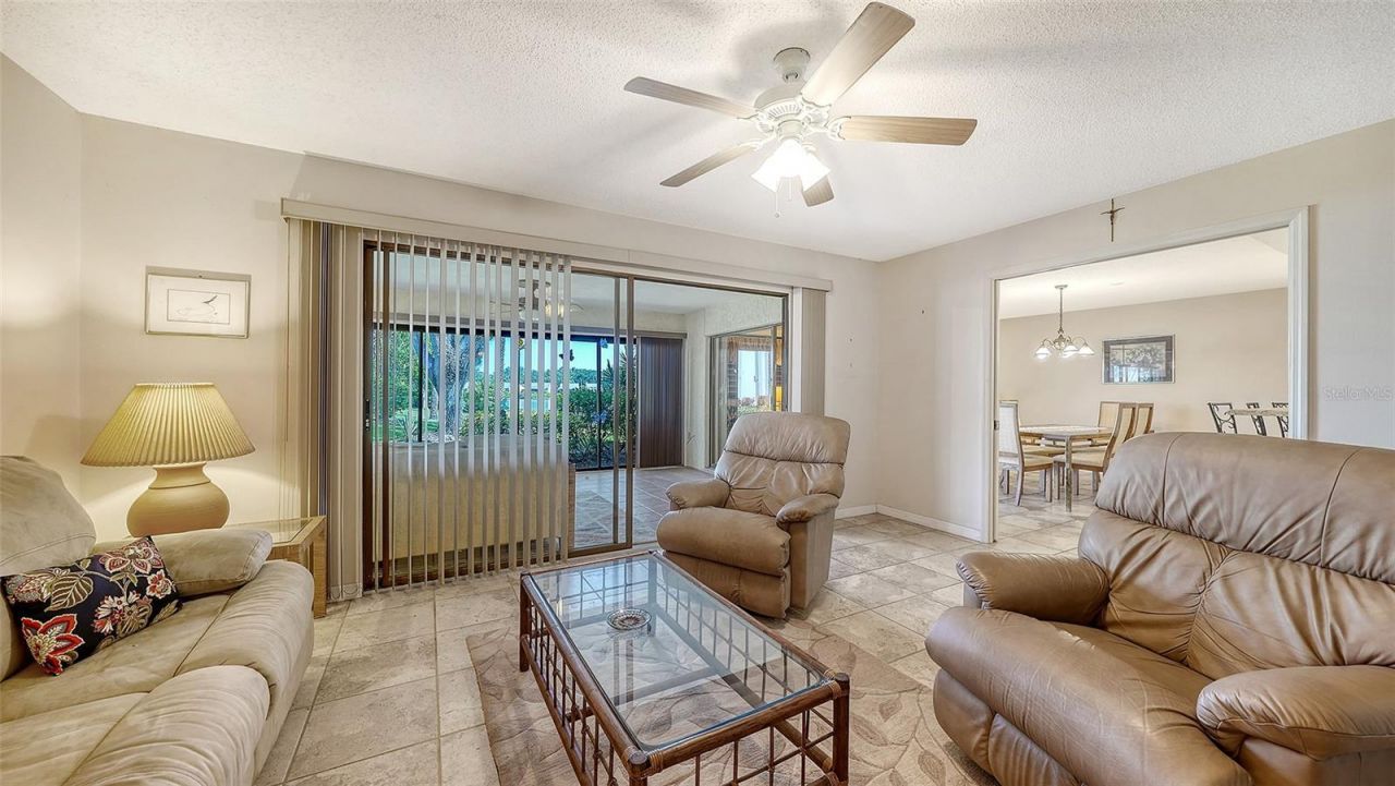 301 Timberlake Drive, Bradenton, FL 34210 Photo