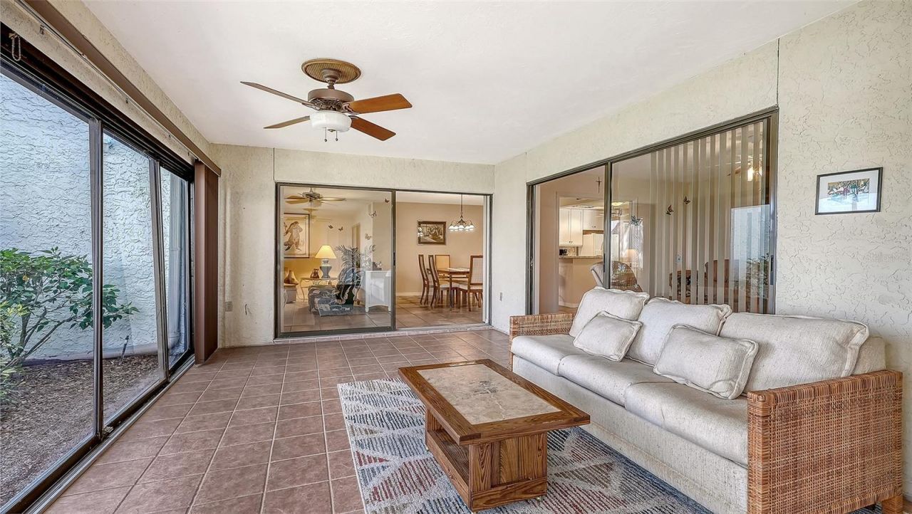 301 Timberlake Drive, Bradenton, FL 34210 Photo