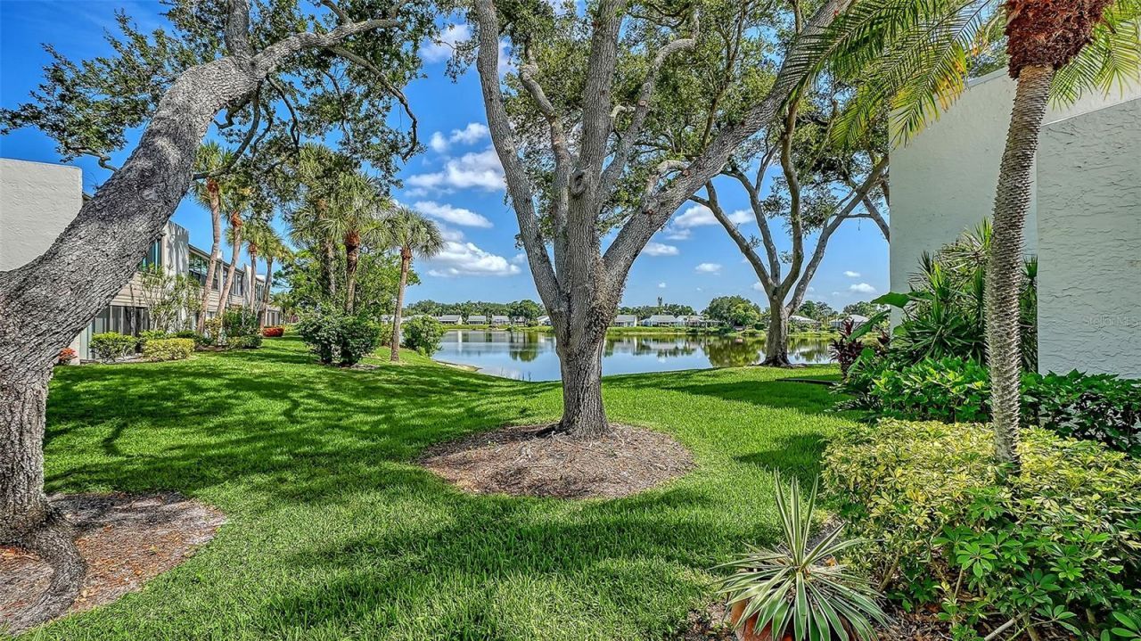 301 Timberlake Drive, Bradenton, FL 34210 Photo