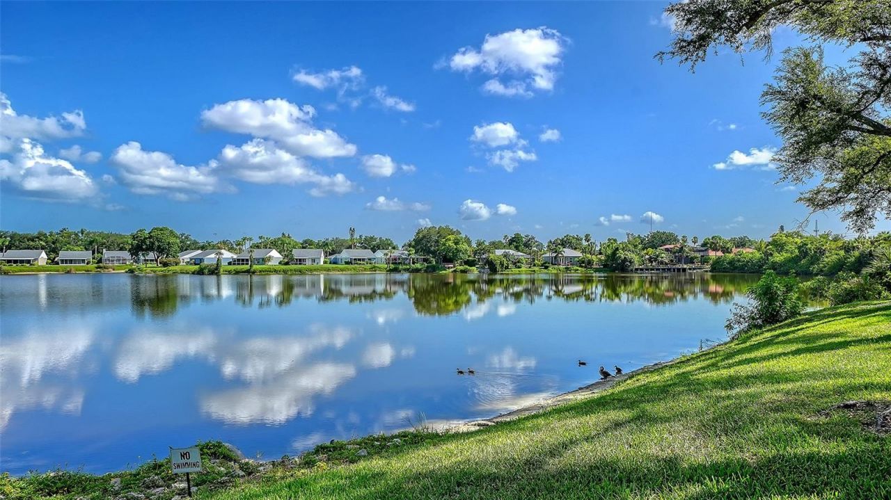 301 Timberlake Drive, Bradenton, FL 34210 Photo
