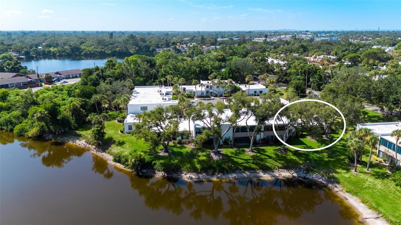 301 Timberlake Drive, Bradenton, FL 34210 Photo