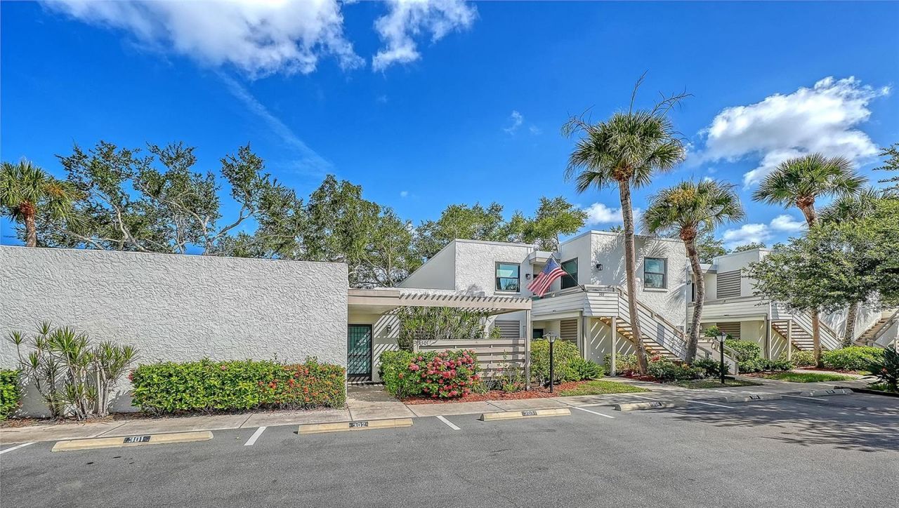 301 Timberlake Drive, Bradenton, FL 34210 Photo