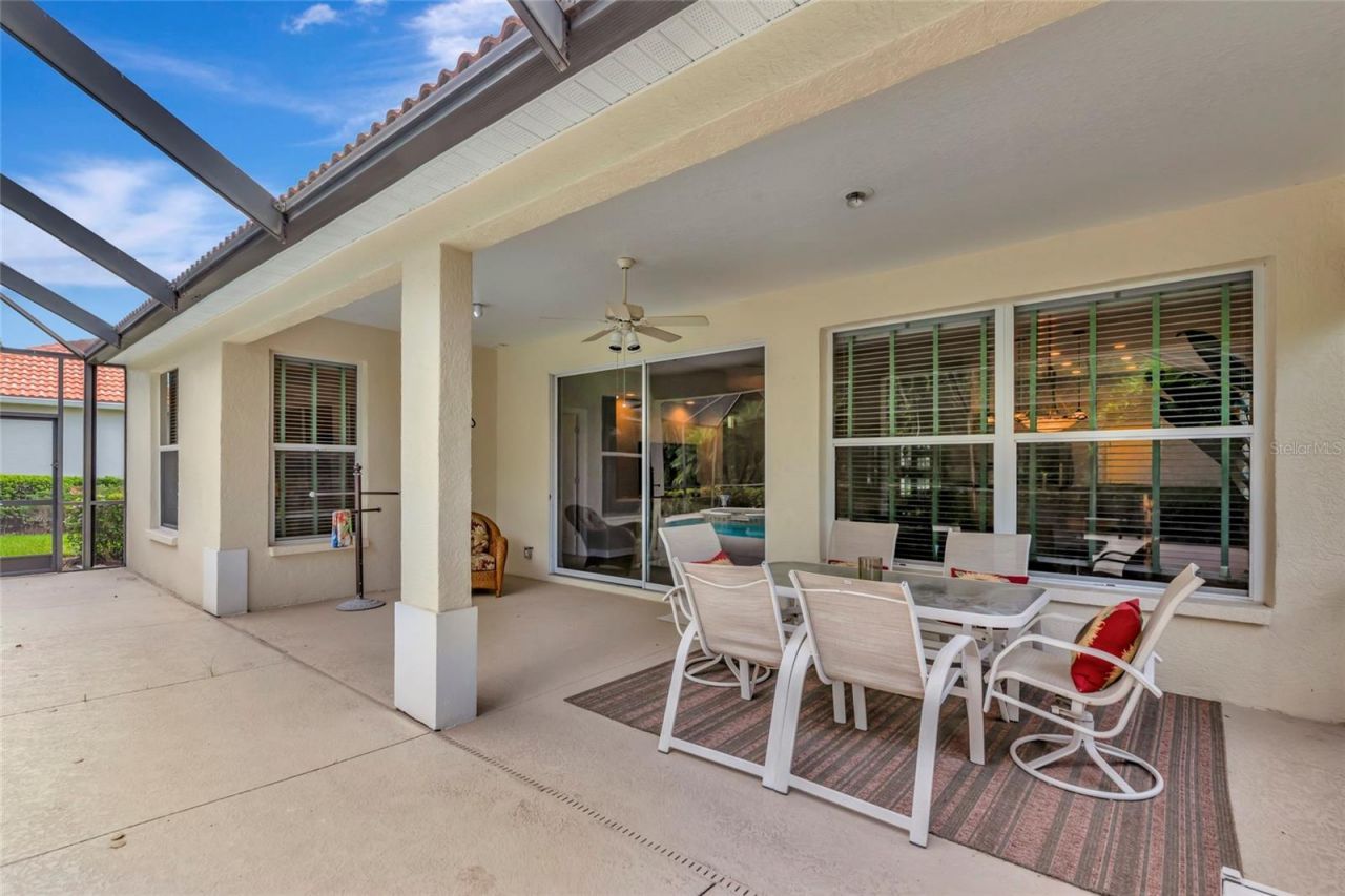706 Misty Pond Court , Bradenton, FL 34212 Photo