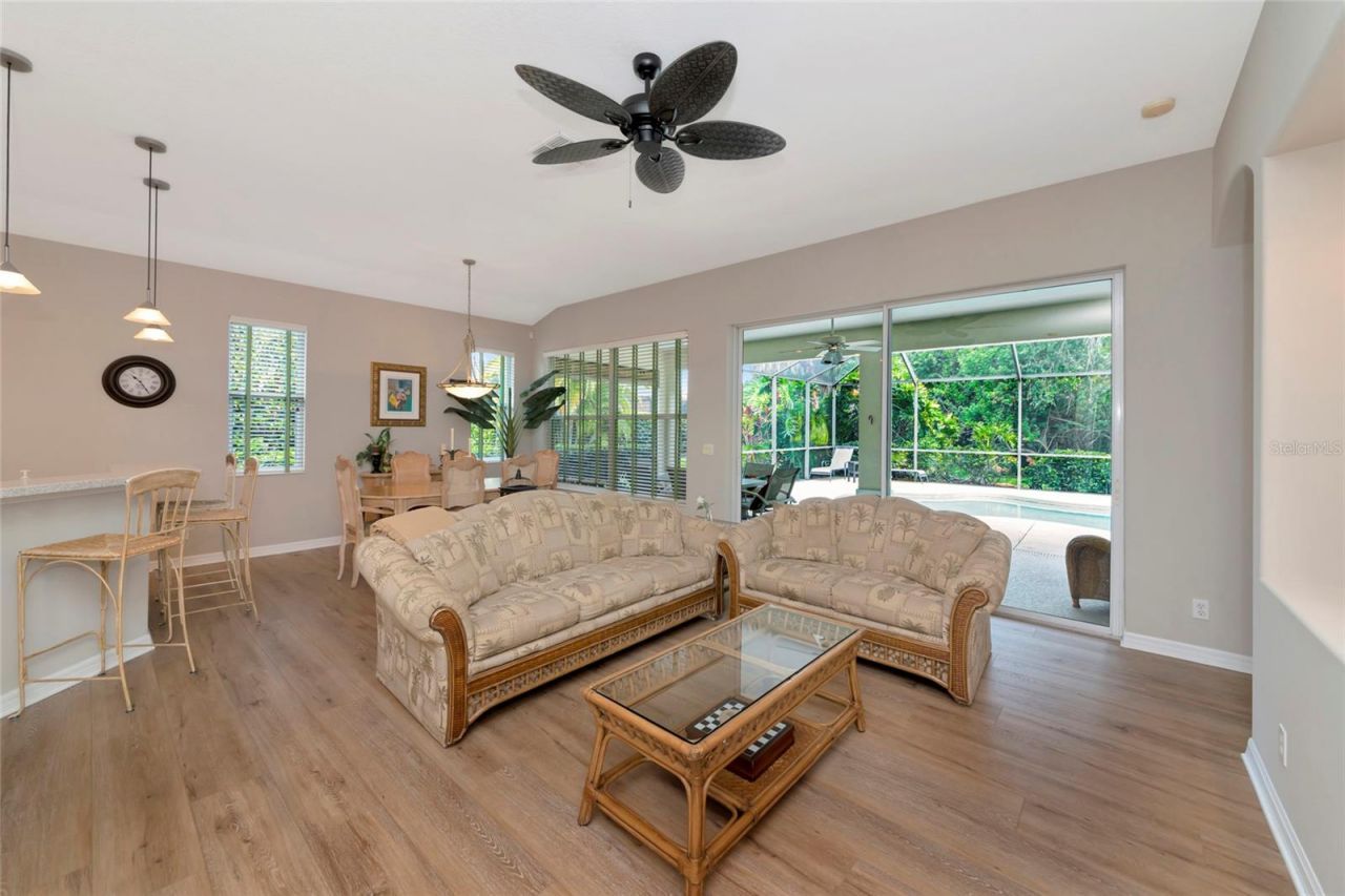 706 Misty Pond Court , Bradenton, FL 34212 Photo