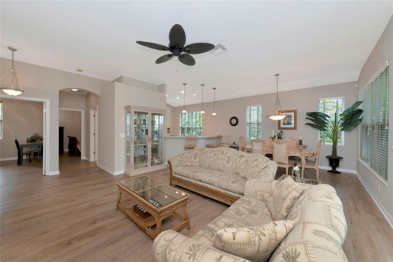 706 Misty Pond Court , Bradenton, FL 34212 Photo
