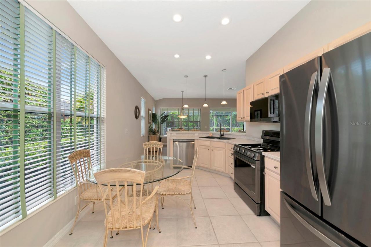 706 Misty Pond Court , Bradenton, FL 34212 Photo