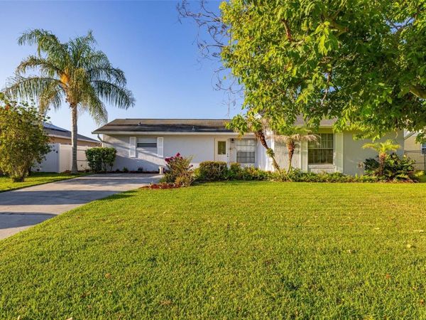 708 WEDGE LANE , POINCIANA, FL 34759