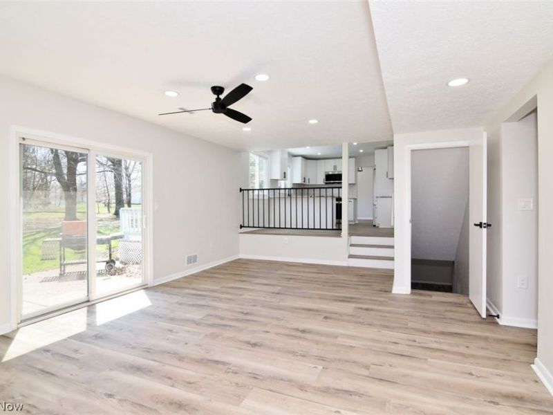 6088 Williamsburg Drive, Highland Heights, OH 44143 Photo 14