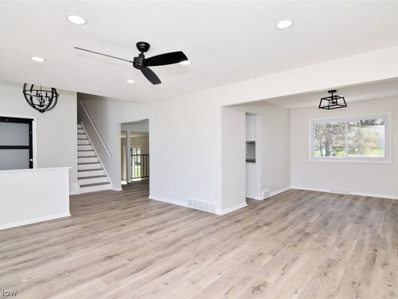 6088 Williamsburg Drive, Highland Heights, OH 44143 Photo 7