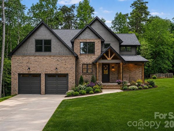 401 7th Street NE, Conover, NC 28613