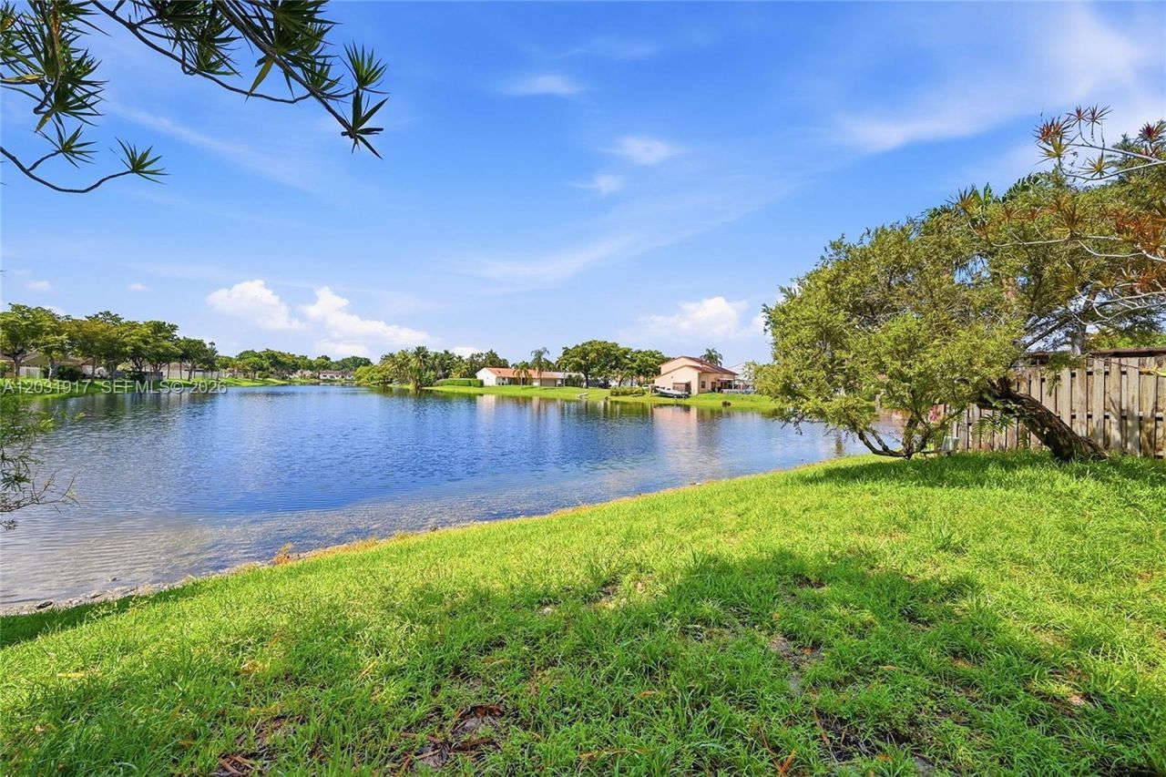 13760 Cumberland Pl , Davie, FL 33325 Photo