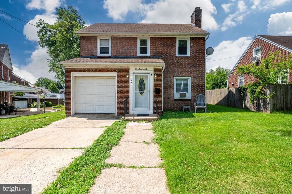 202 GERRY STREET, READING, PA 19611