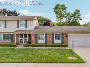 15431 Huff Street, Livonia, MI 48154