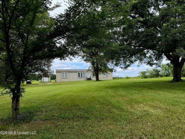 1933 Columbia Purvis Road, Columbia, MS 39429