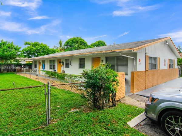 5311 NW 16th St, Lauderhill, FL 33313