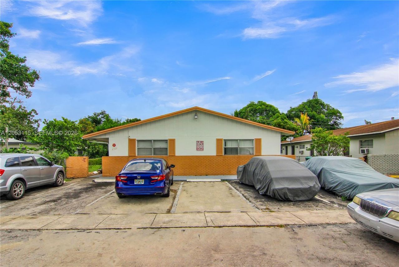 5311 NW 16th St, Lauderhill, FL 33313 Photo