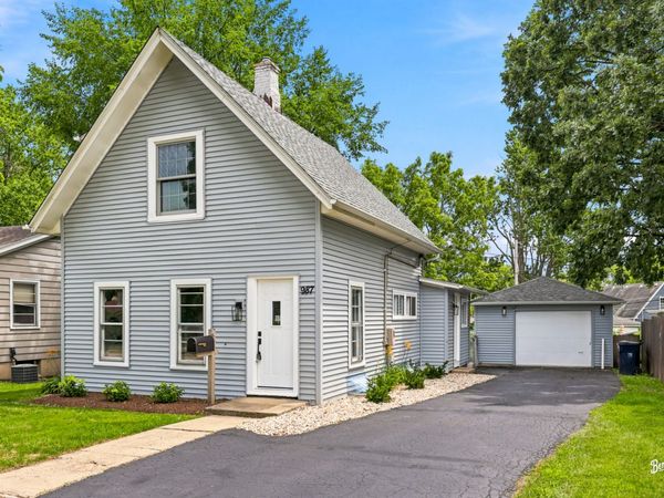 987 South Street , Elgin, IL 60123