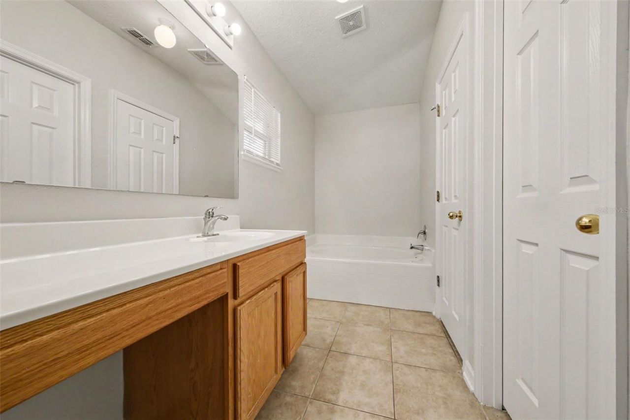 2122 Aitkin Loop , Leesburg, FL 34748 Photo