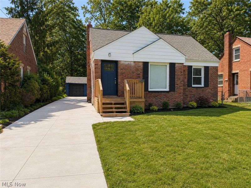 325 E 257 Street, Euclid, OH 44132 Photo 1